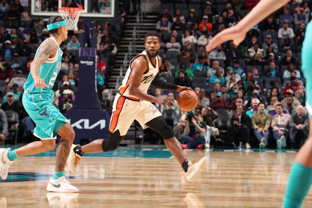 探讨这场激 探讨这场激